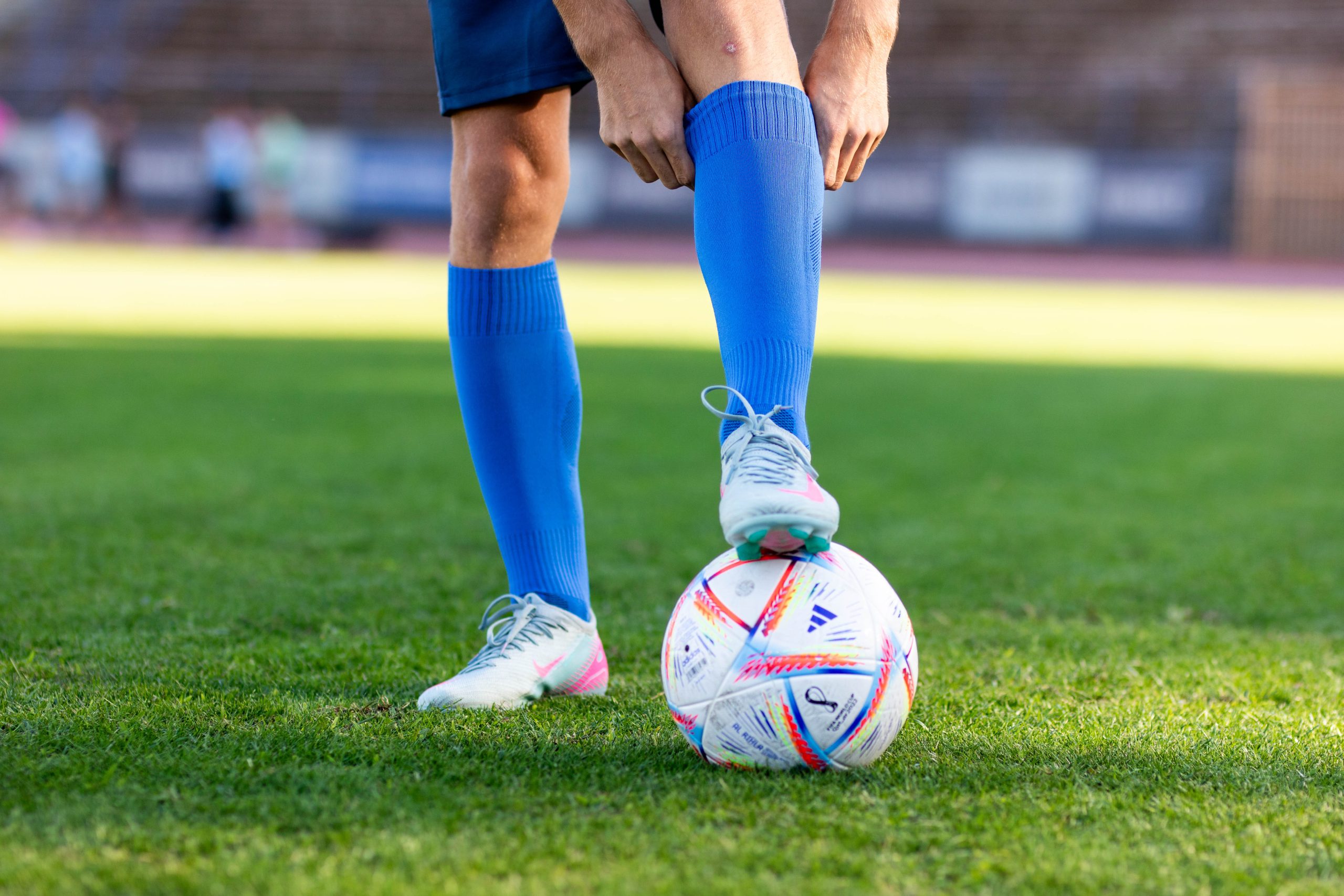 Echipamentul ascuns care influențează fiecare meci: alegerea celor mai bune șosete de fotbal